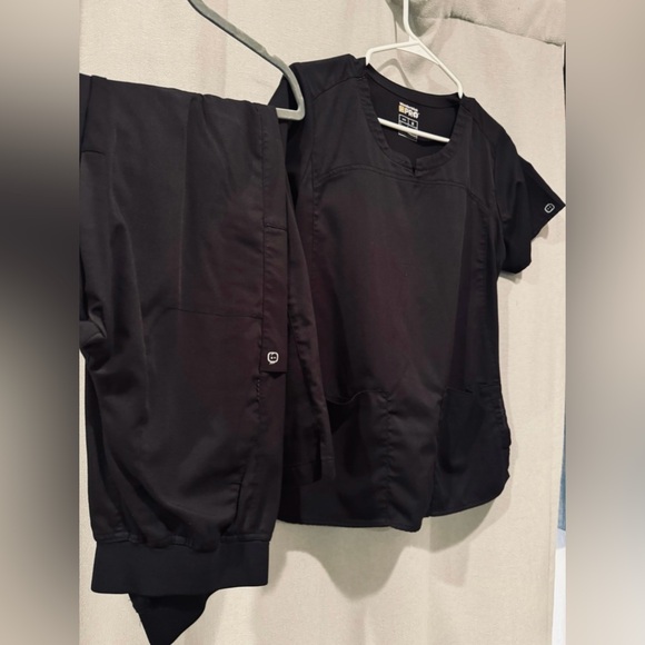 WonderWink black scrub set size small! - Picture 1 of 3